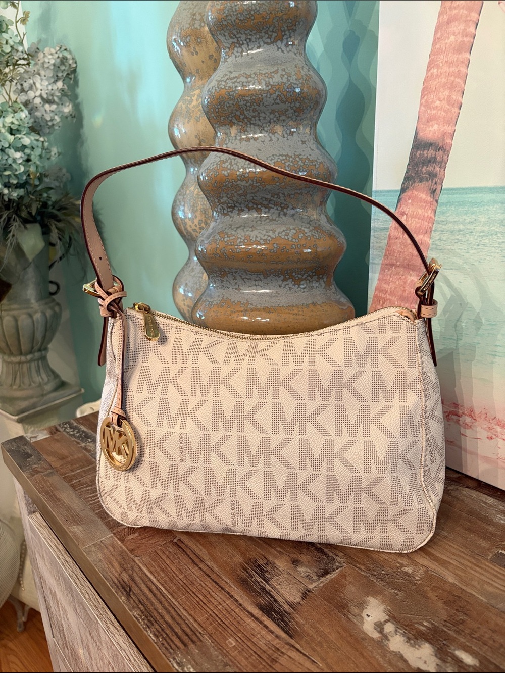 Michael Kors bag beautiful